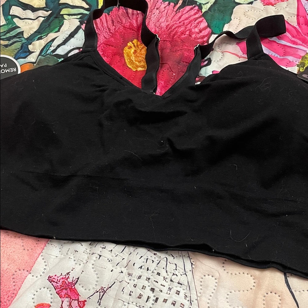 Delta Burke Black athletic bra/bathing suit top